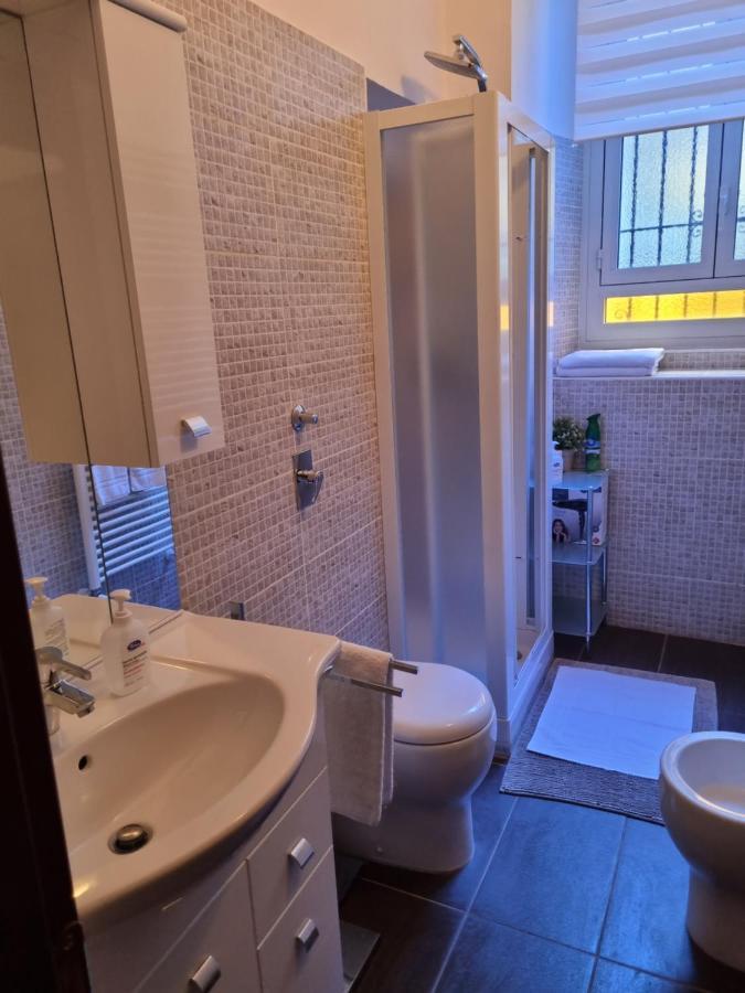 Arena Suite City Centre All Comforts - With Free Parking Garage - Con Parcheggio Incluso - Metro Verde Greenline Moscova Mailand