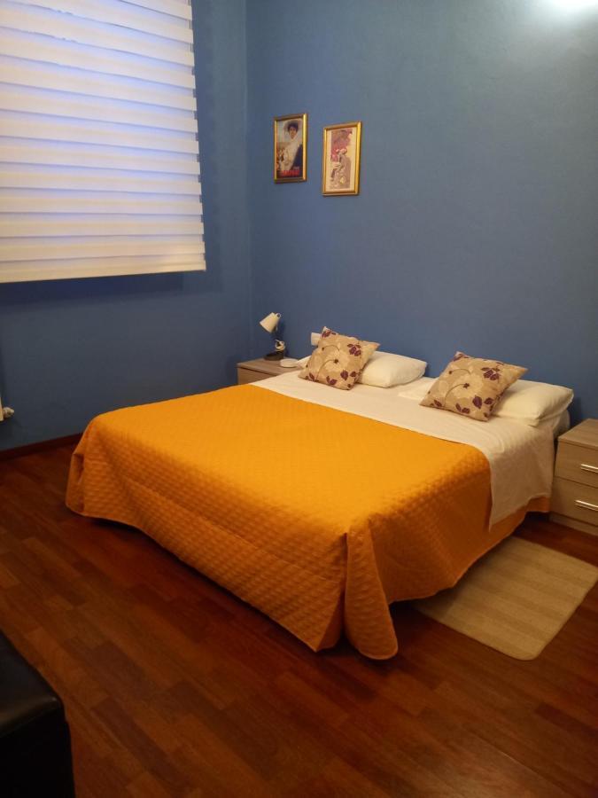 Arena Suite City Centre All Comforts - With Free Parking Garage - Con Parcheggio Incluso - Metro Verde Greenline Moscova